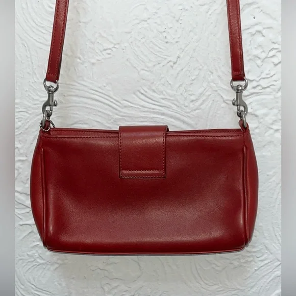 Vintage Red Coach Turn Lock Made In Costa Rica with Strap 9154